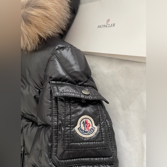Moncler Kids Shiny Black Puffer Jacket with Fur Trim - Picture 4 of 8
